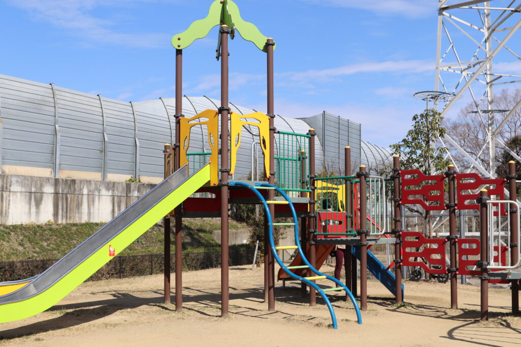 豊中市「野田中央公園」と「野田中央第2公園」で遊んで来ました。|北摂てくてく